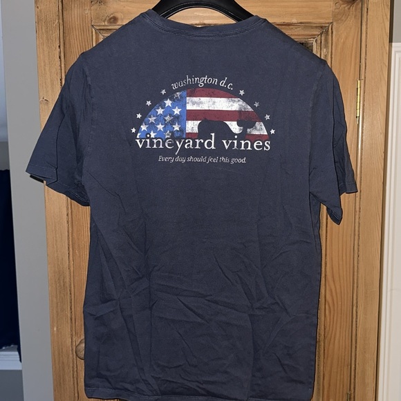 Vineyard Vines Washington DC - Picture 2 of 2